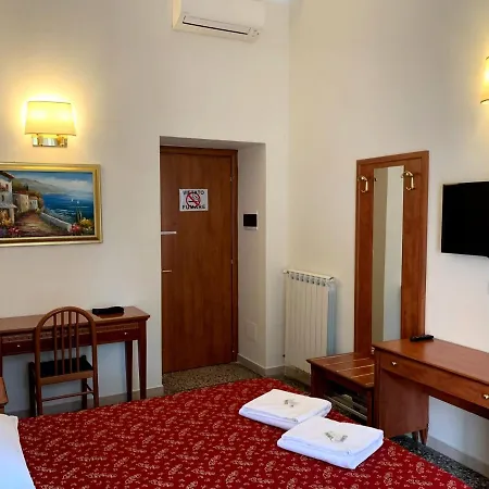 Paramount بيت ضيافة