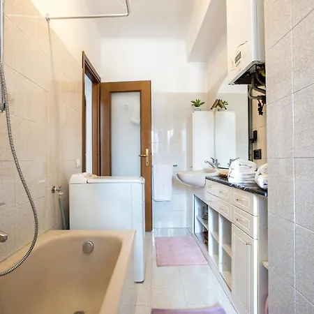 Paramount Pensión 5*
