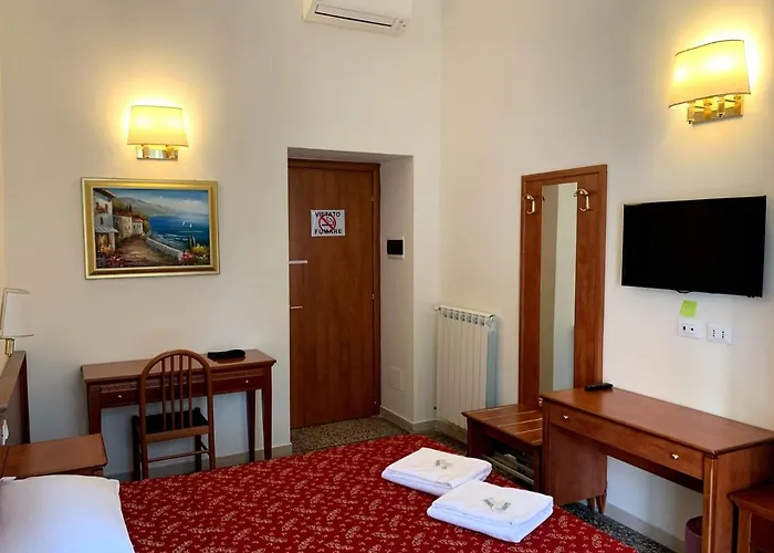 パラマウント ゲストハウス