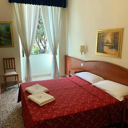 Paramount Rome